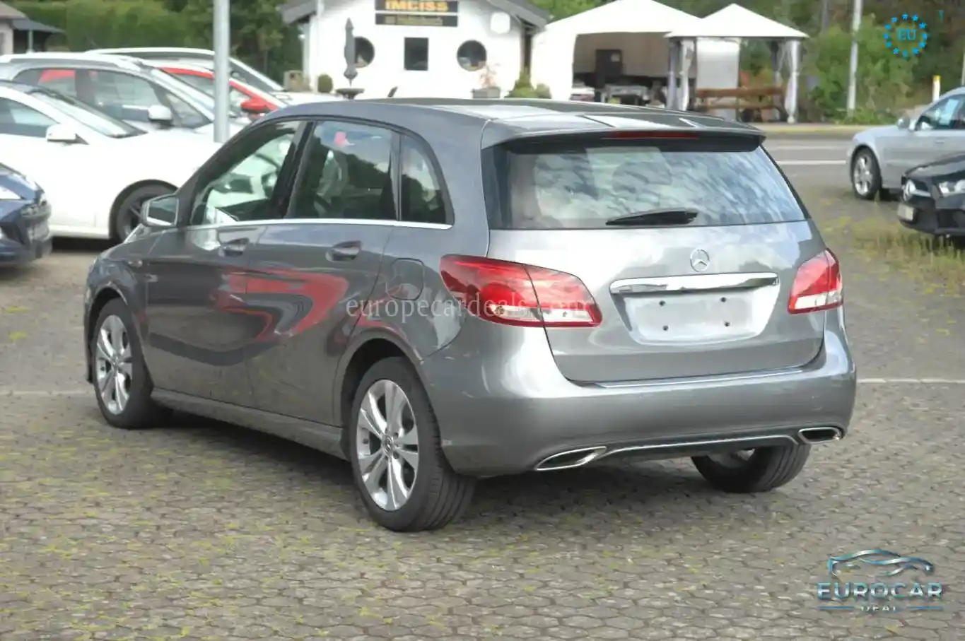 Mercedes-Benz B 180