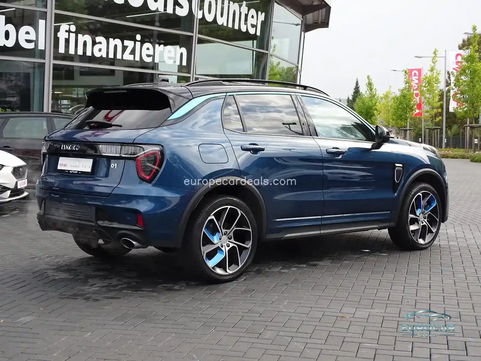 Lynk&Co 01