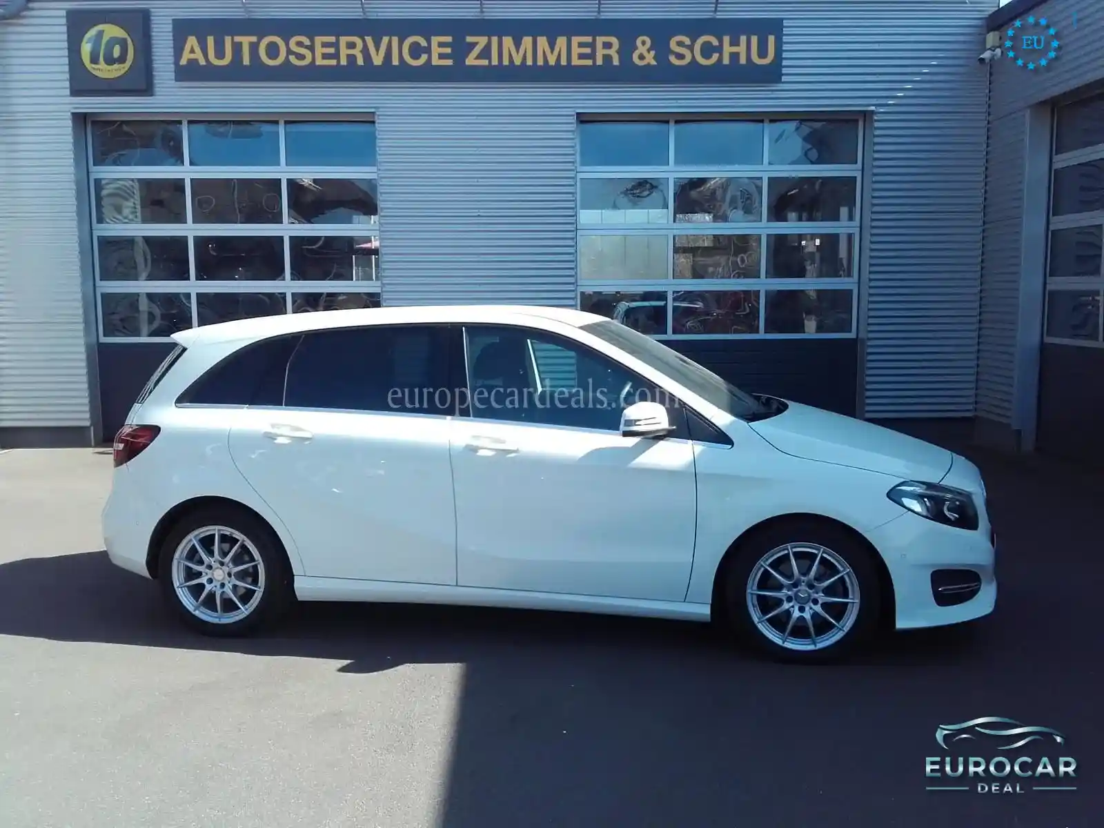 Mercedes-Benz B 180