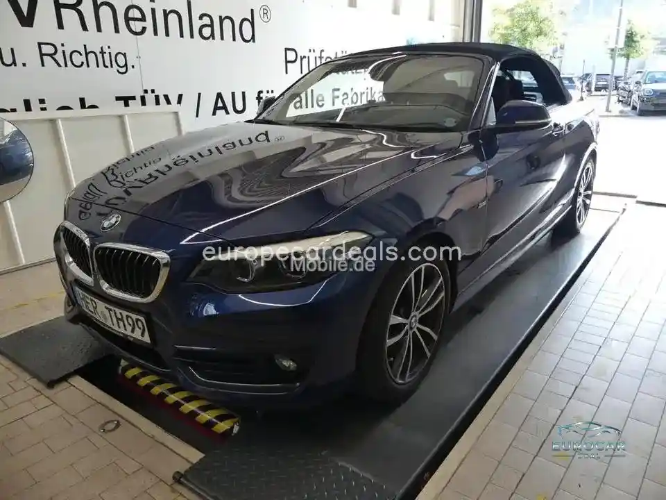 BMW 218