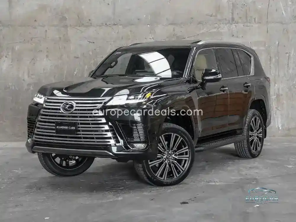 Lexus LX 700