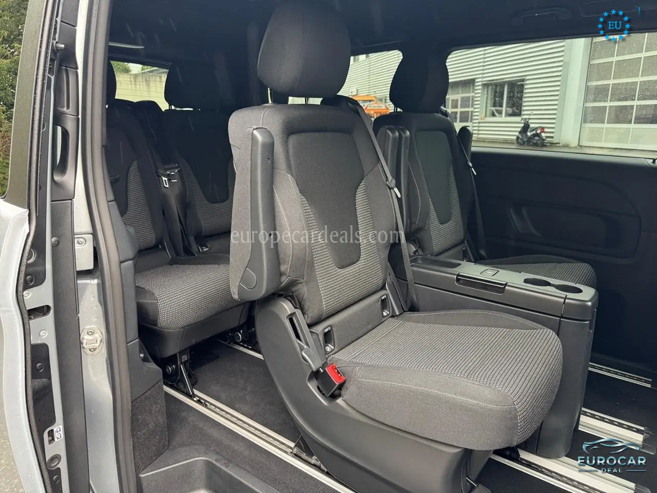 Mercedes-Benz V 220