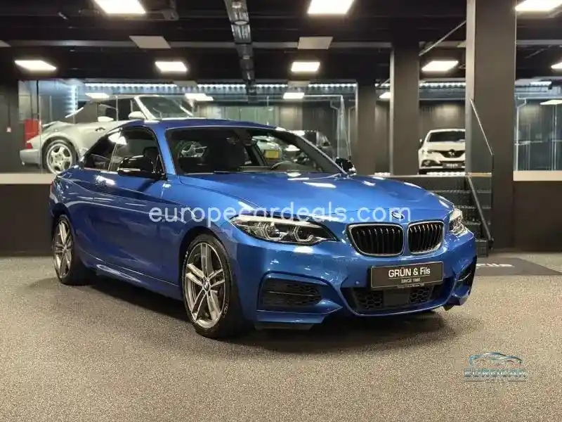BMW M240i