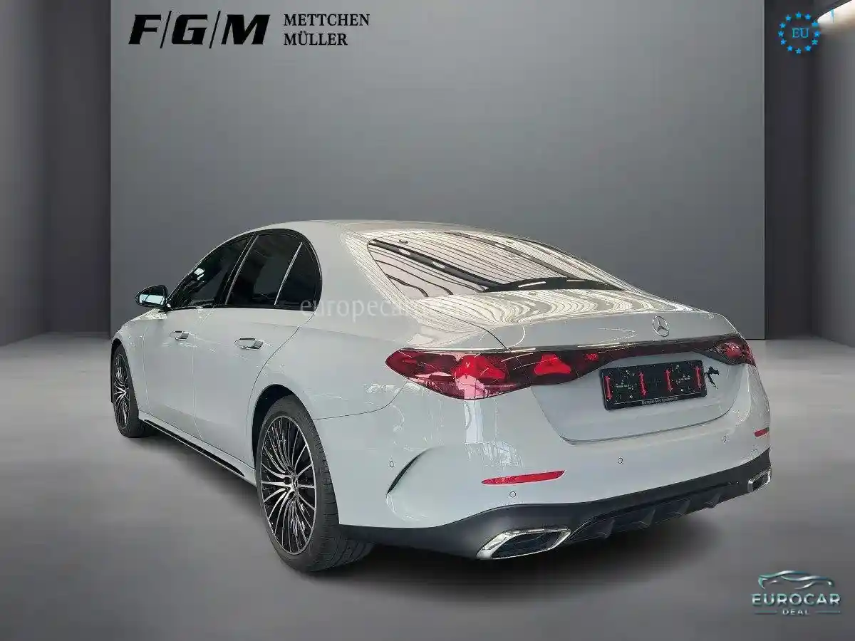 Mercedes-Benz E 220