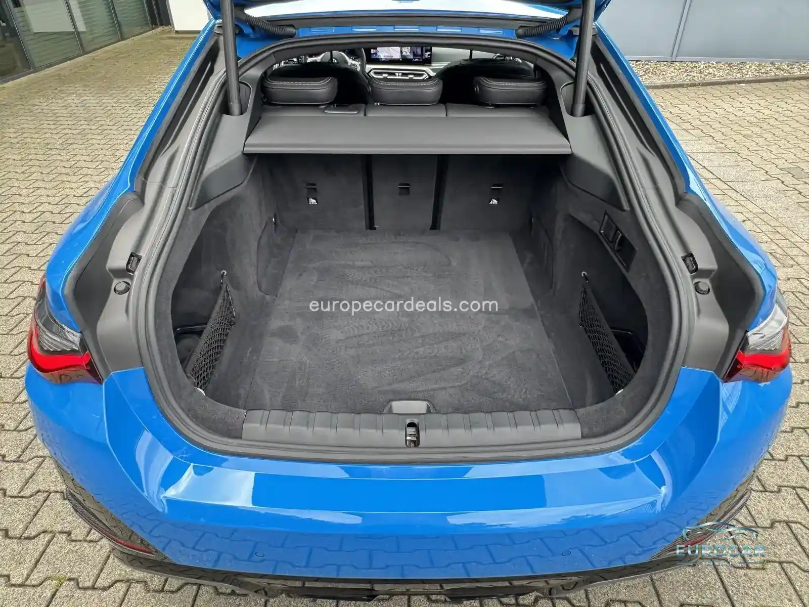BMW i4