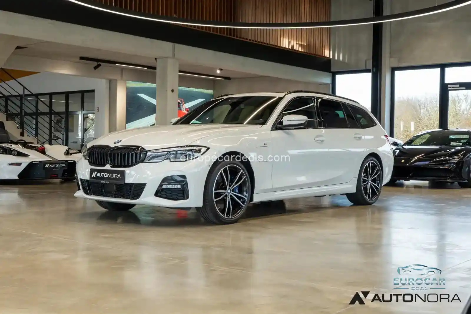 BMW 330