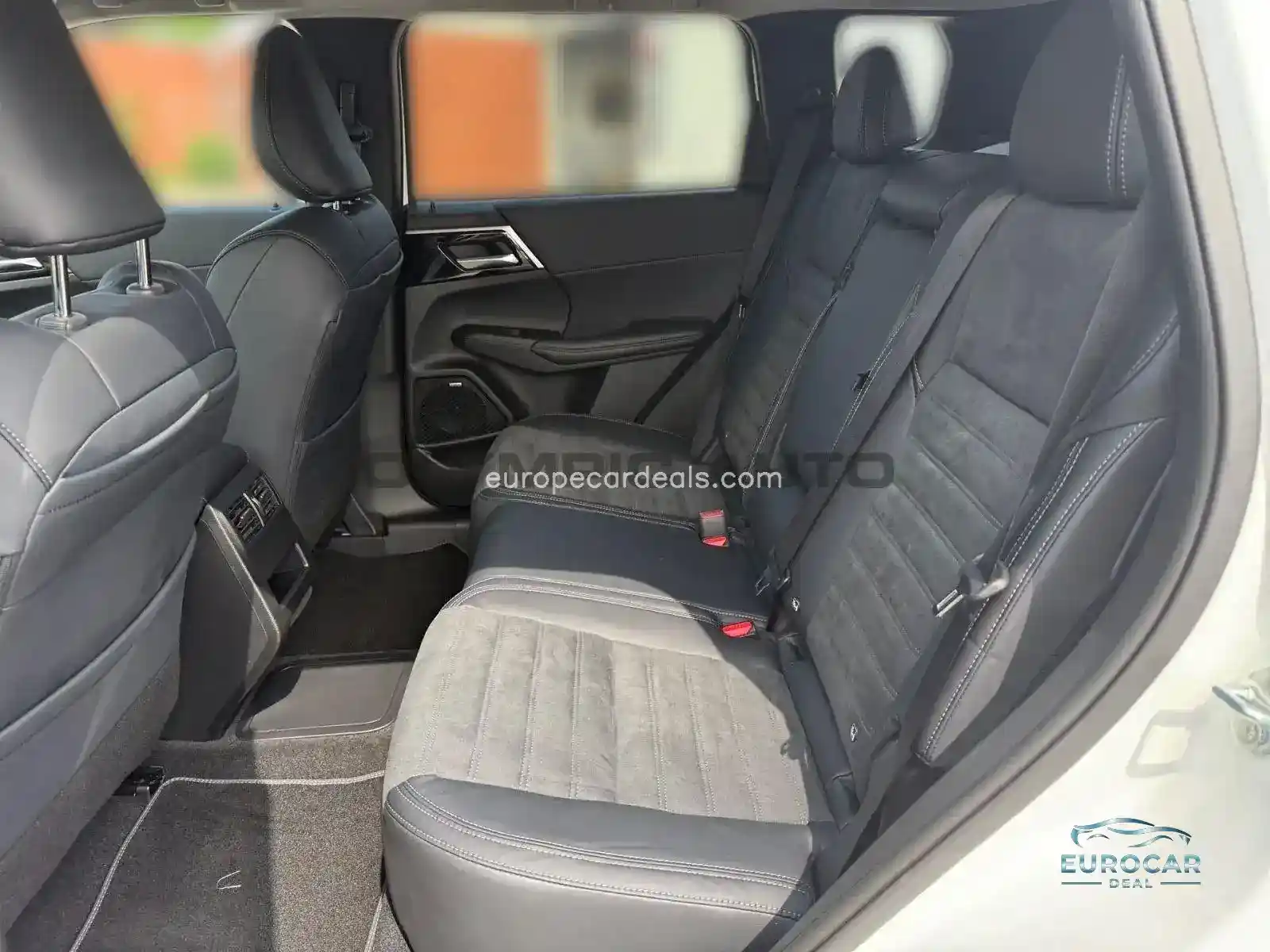 Mitsubishi Plug-in Hybrid Outlander