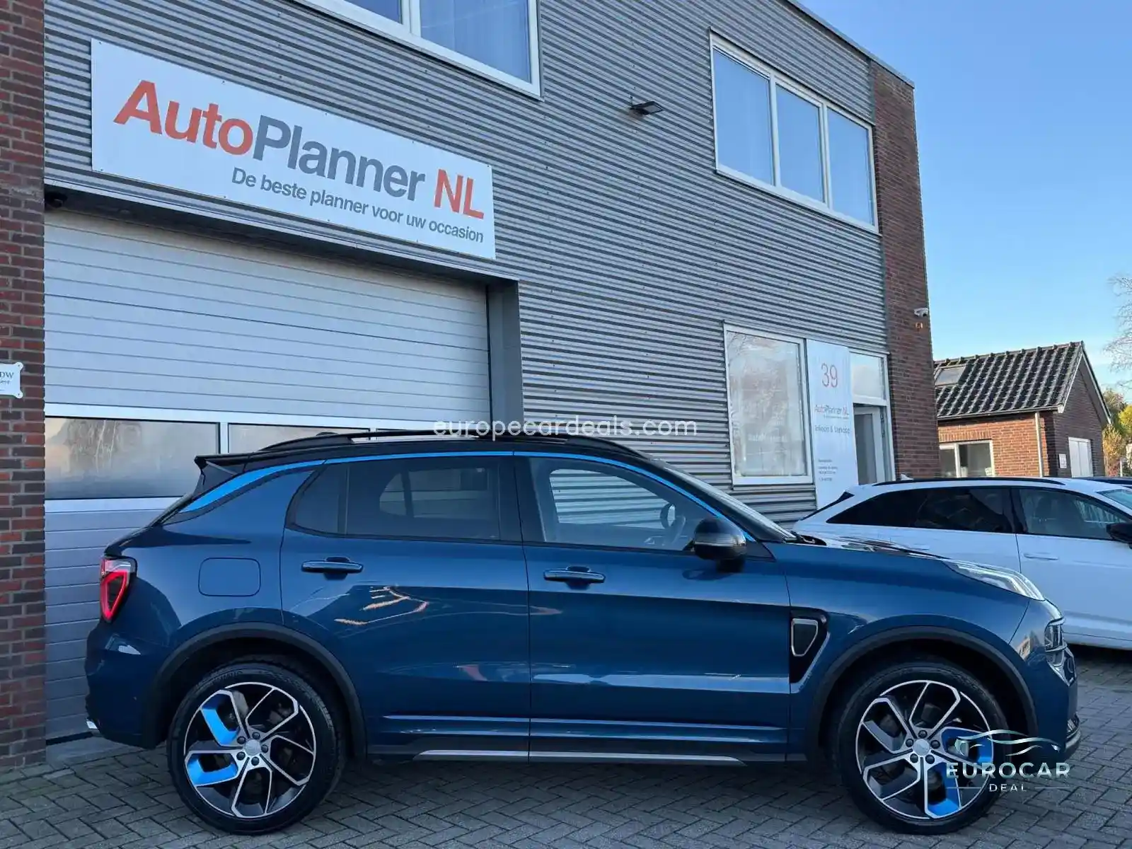 Lynk&Co 01