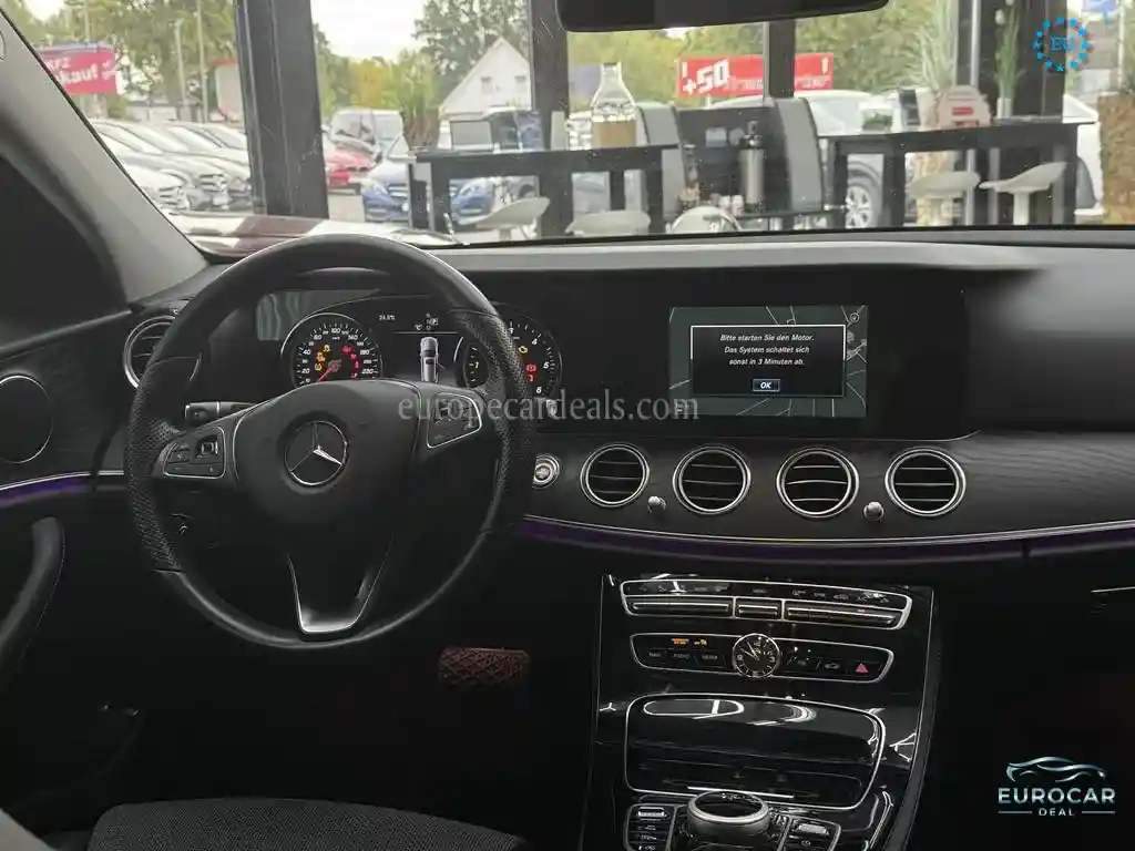 Mercedes-Benz E 220