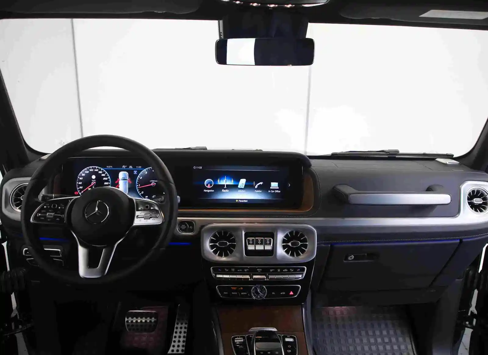 Mercedes-Benz G 500