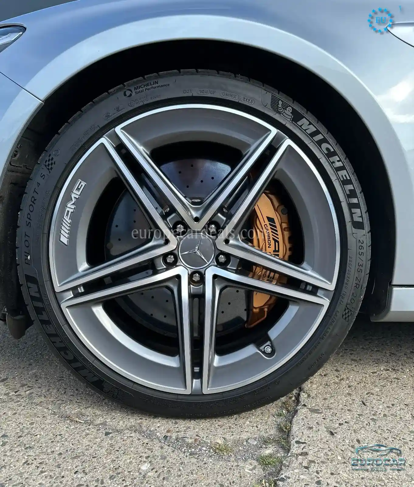 Mercedes-Benz E 63 AMG