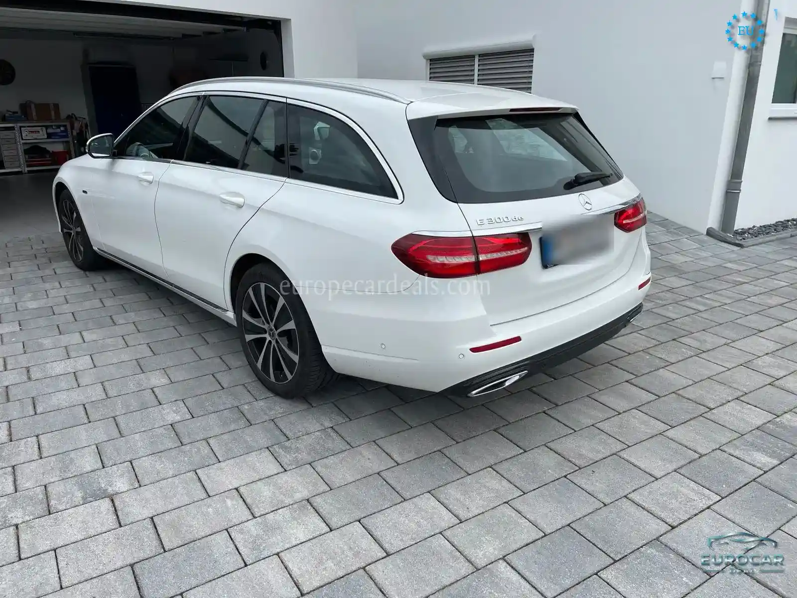 Mercedes-Benz E 300