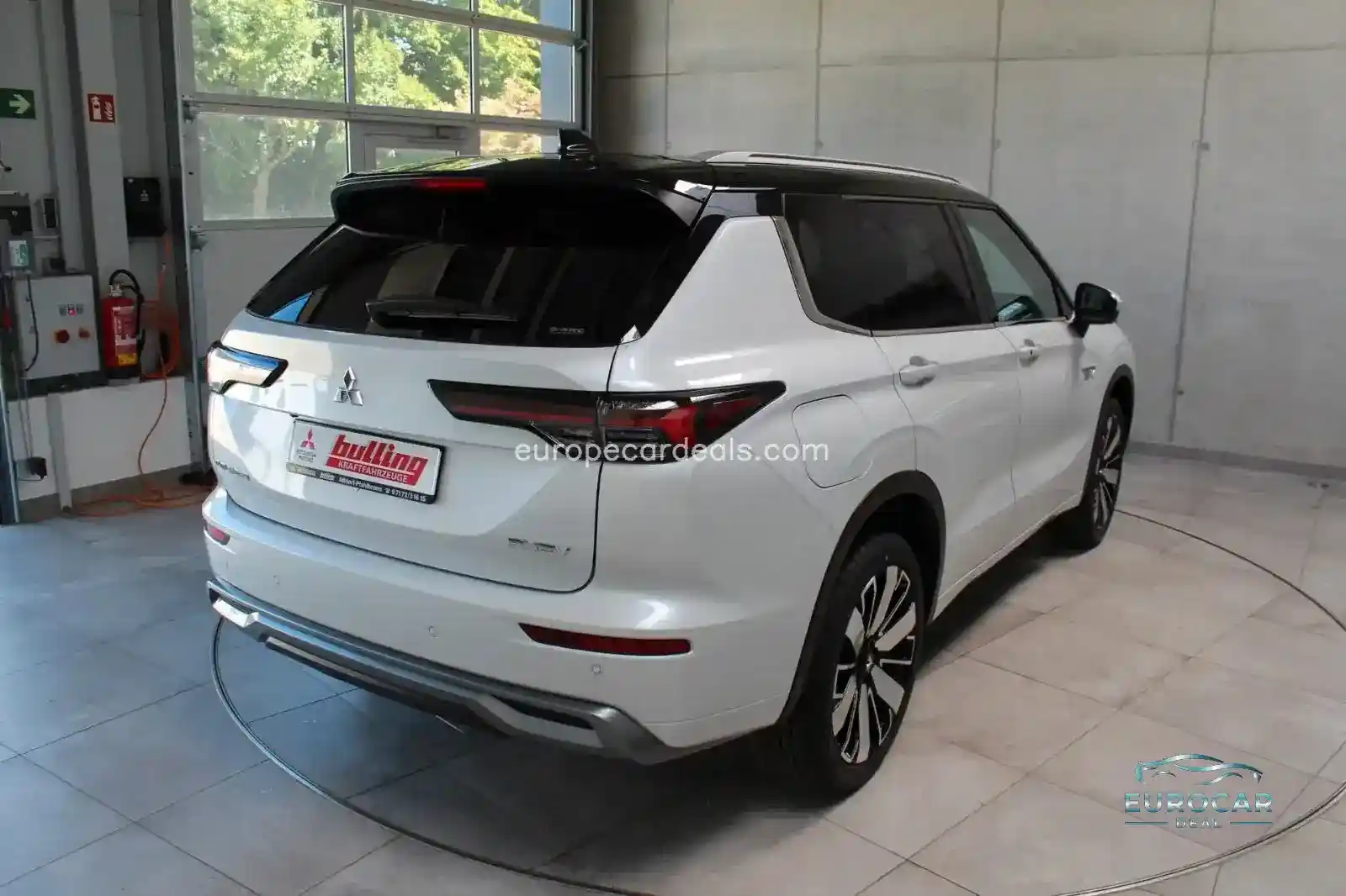 Mitsubishi Plug-in Hybrid Outlander