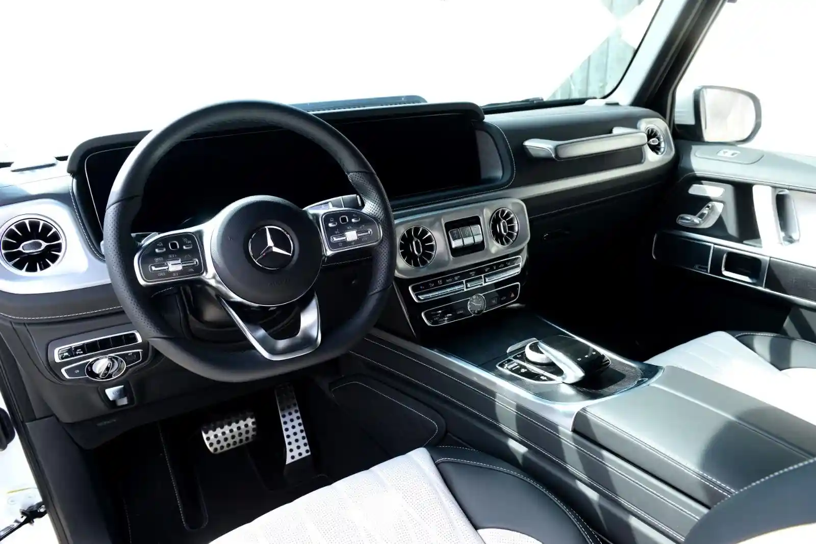 Mercedes-Benz G 500