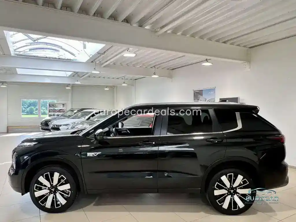 Mitsubishi Plug-in Hybrid Outlander