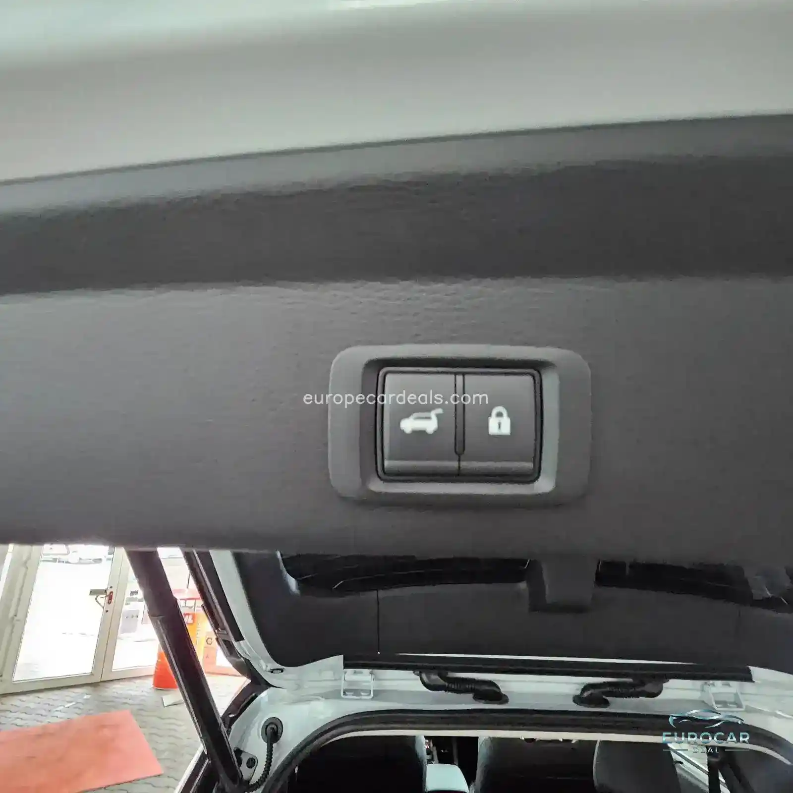 Mitsubishi Plug-in Hybrid Outlander