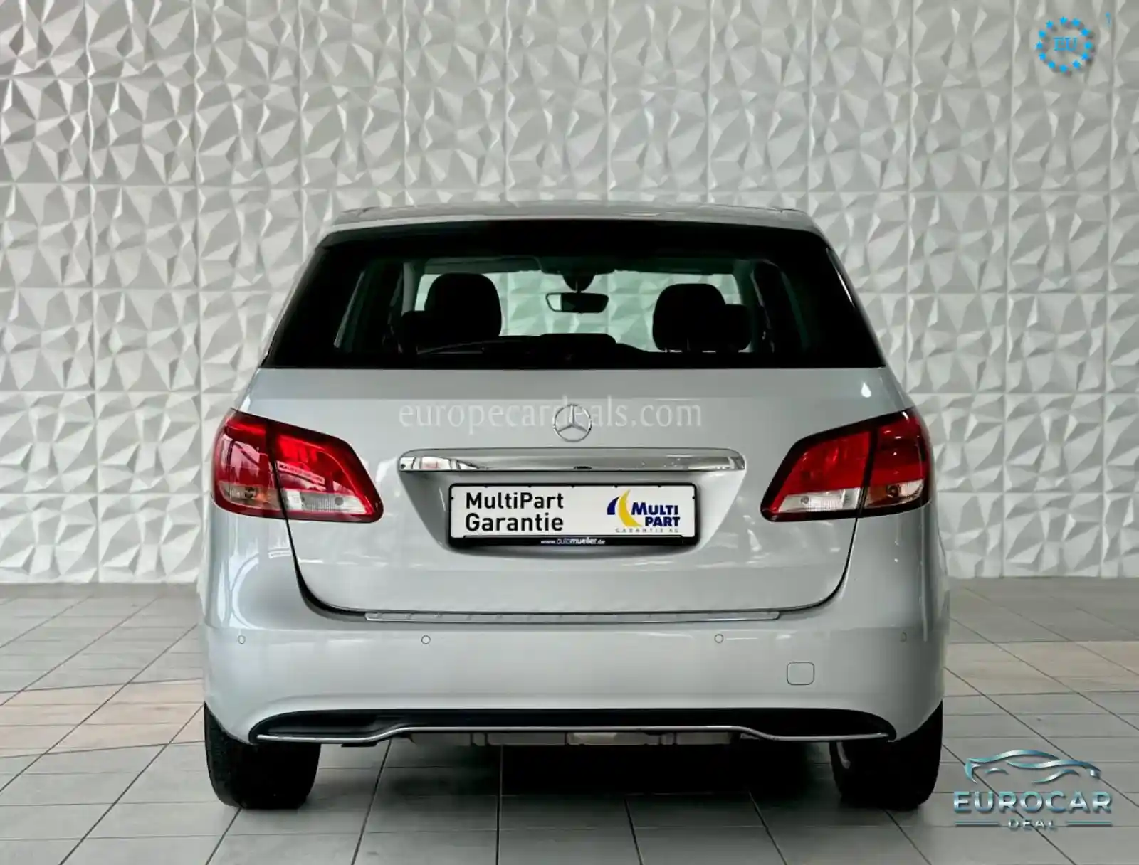 Mercedes-Benz B 180
