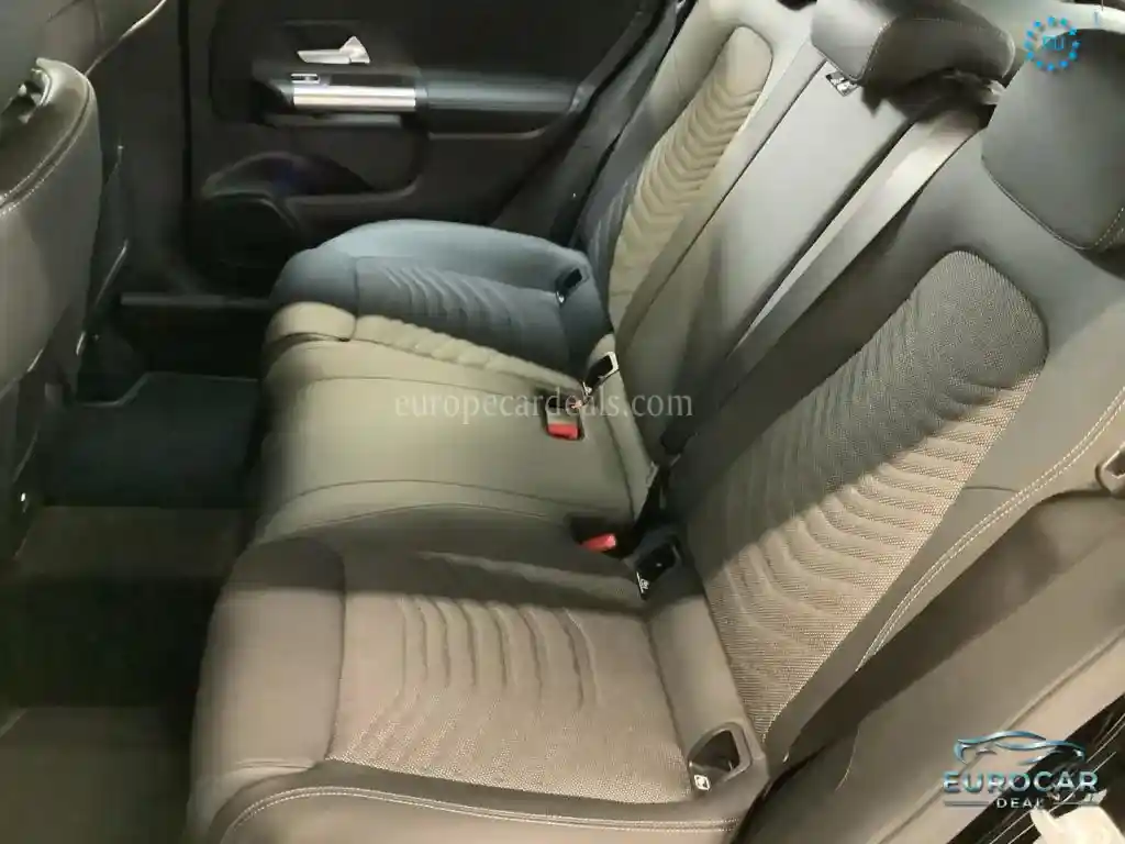 Mercedes-Benz B 220