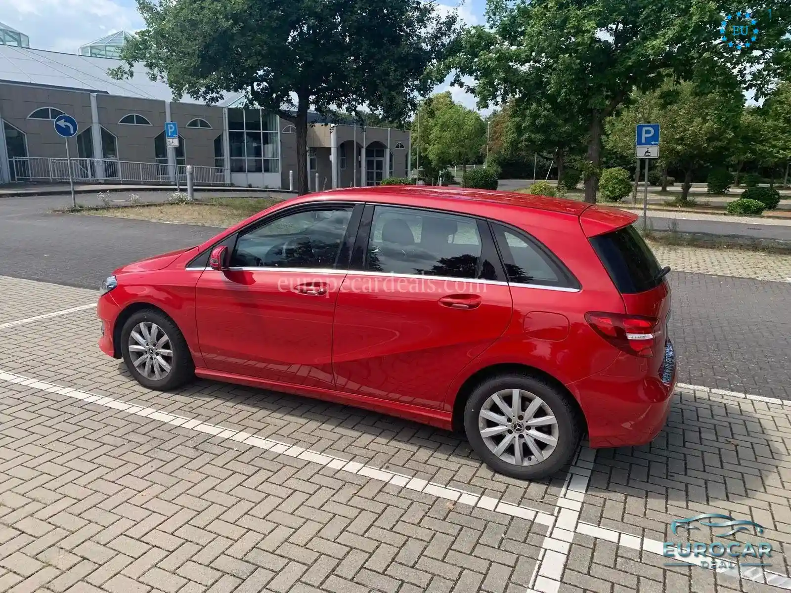 Mercedes-Benz B 200