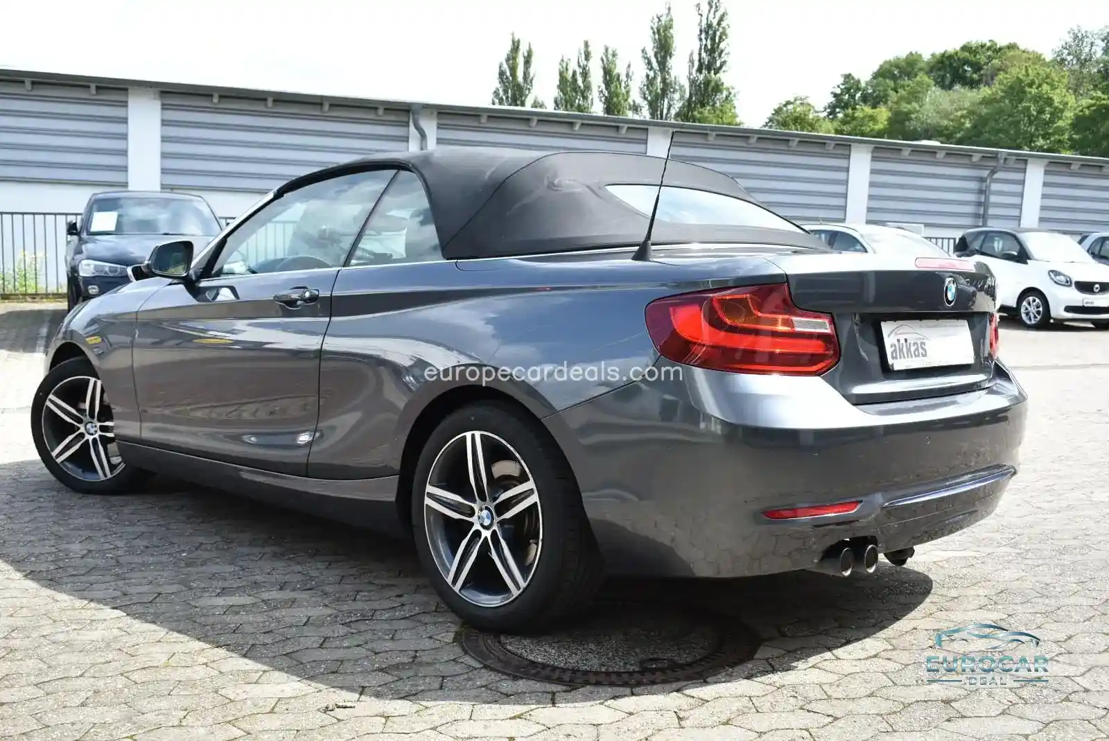 BMW 220
