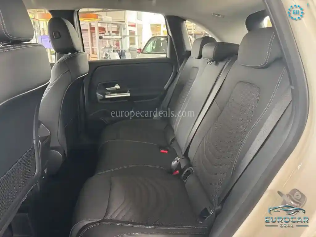 Mercedes-Benz B 200
