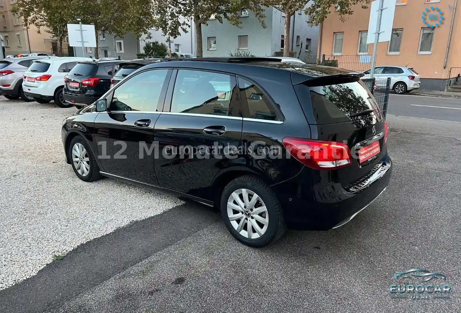 Mercedes-Benz B 180