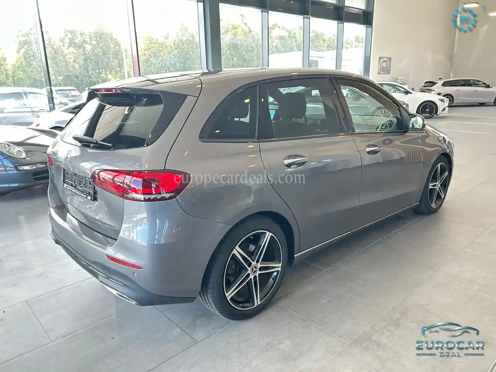 Mercedes-Benz B 200