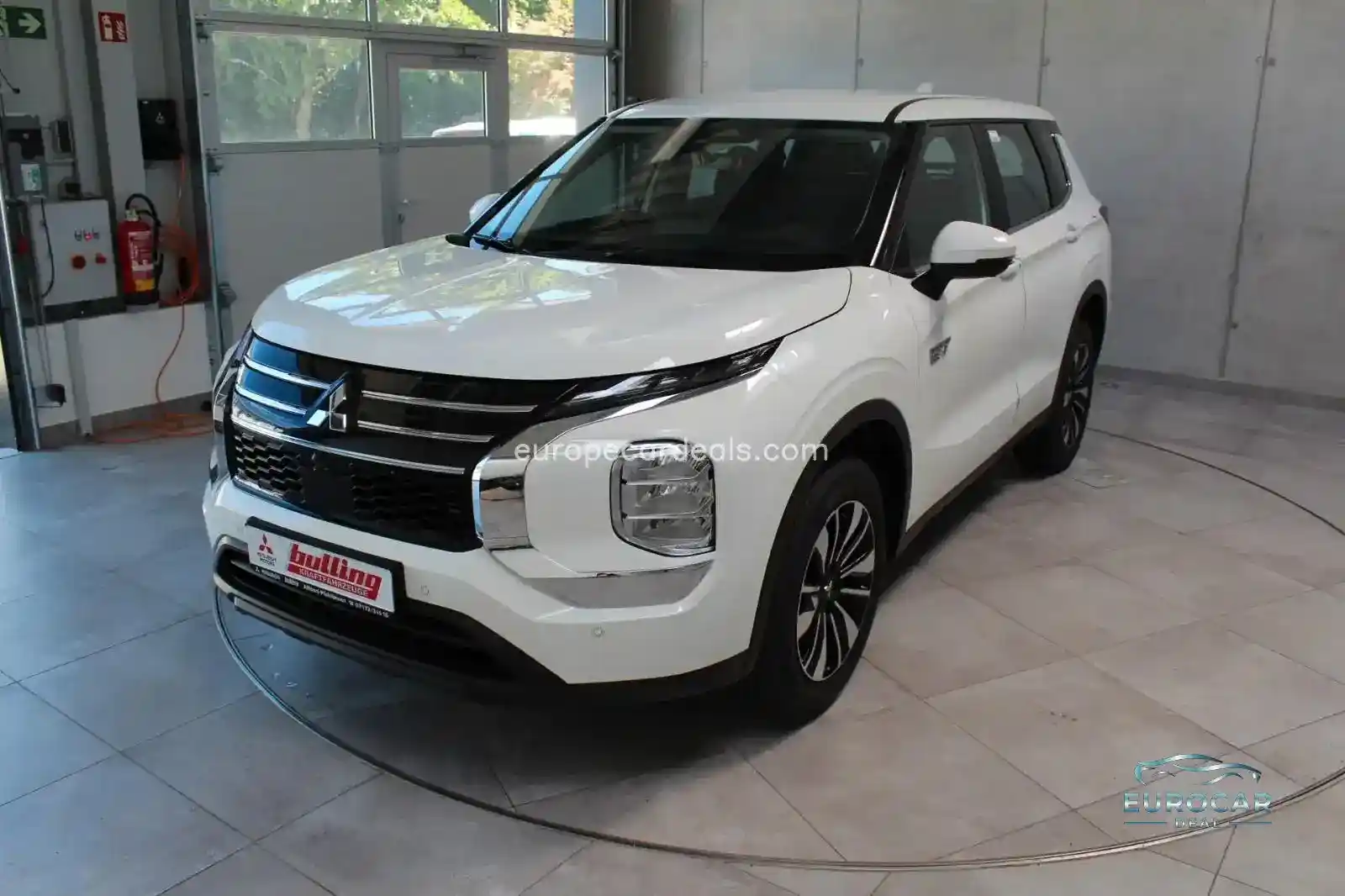Mitsubishi Plug-in Hybrid Outlander