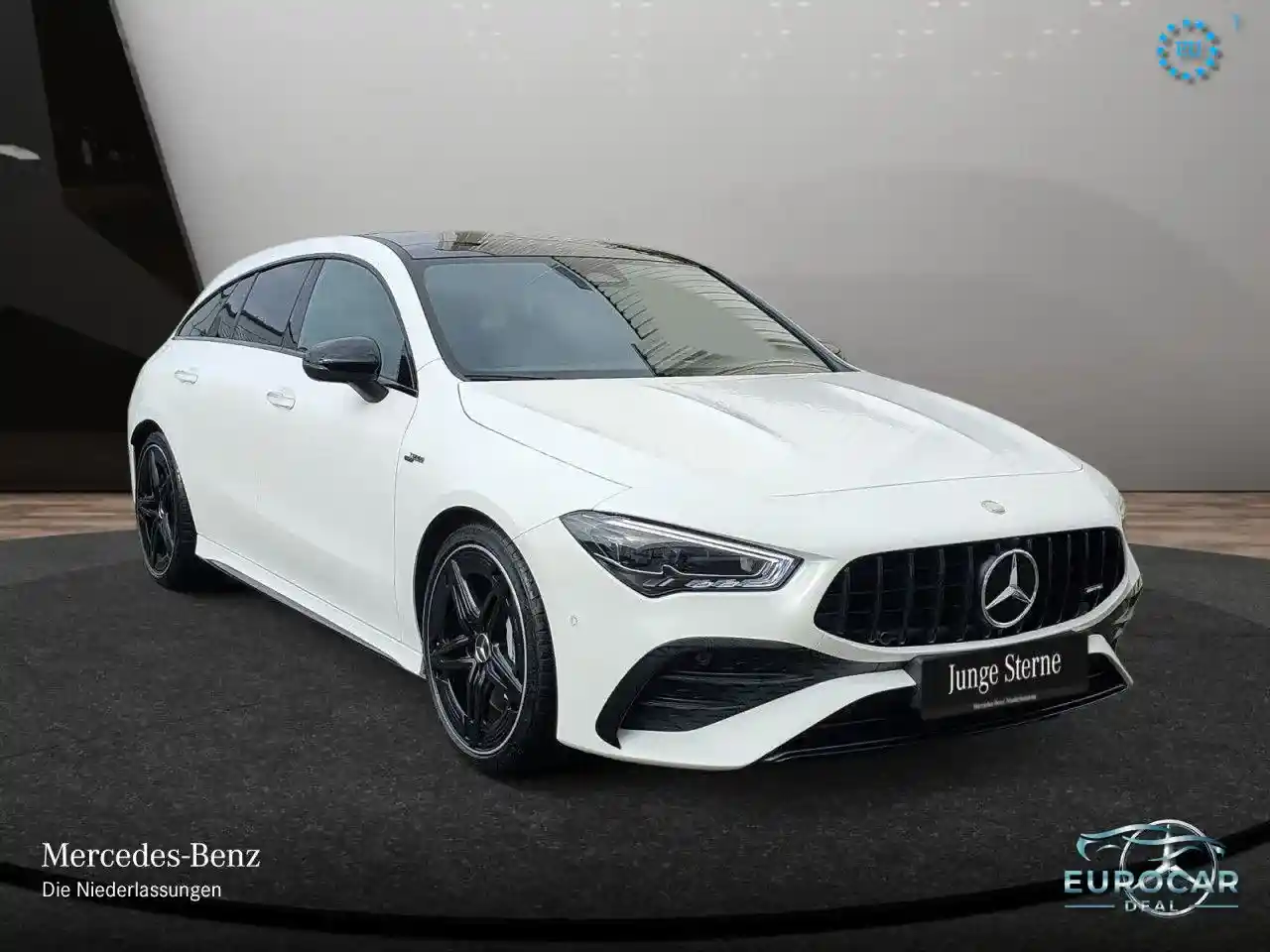 Mercedes-Benz CLA 35 AMG Shooting Brake