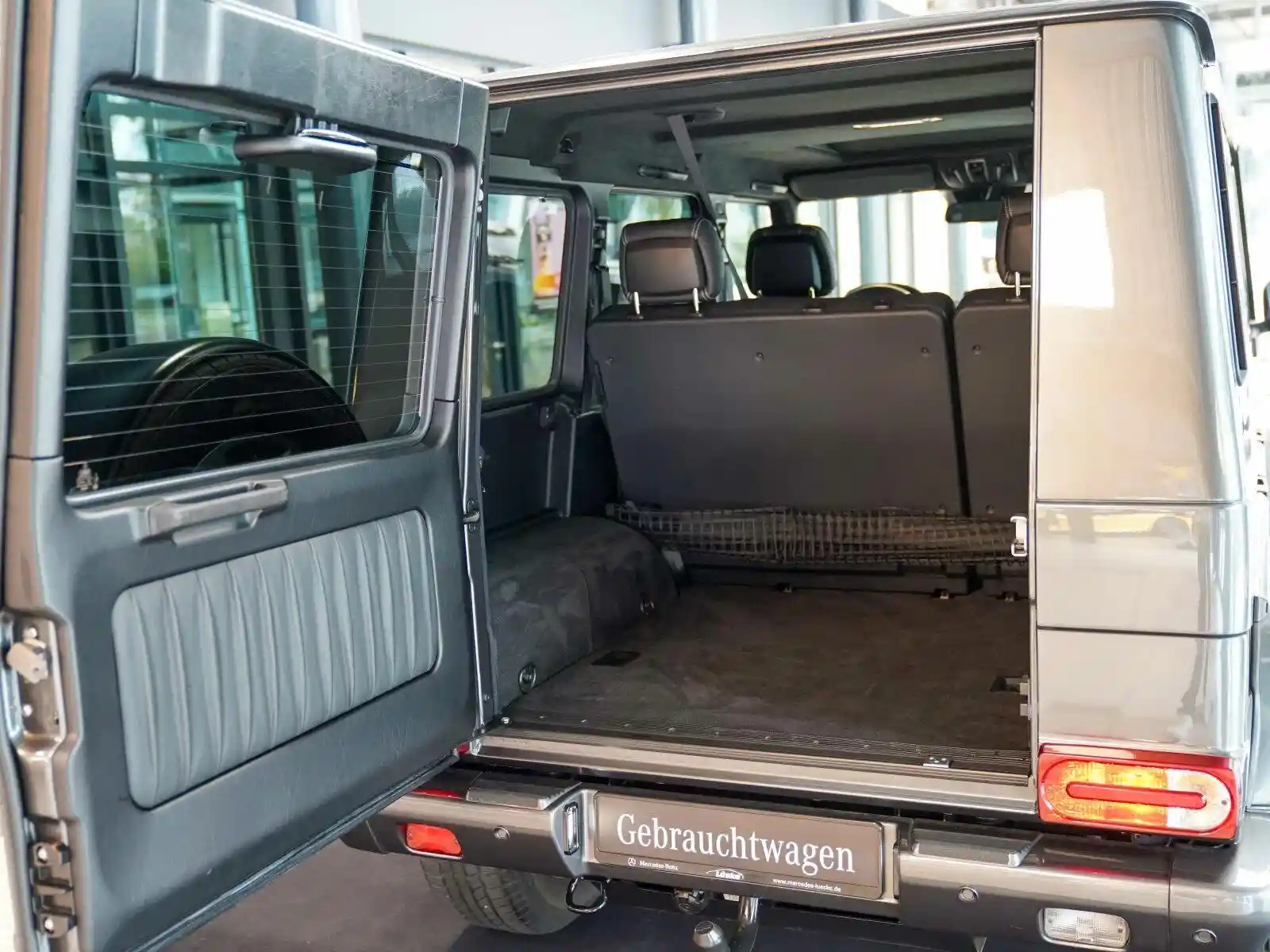 Mercedes-Benz G 500