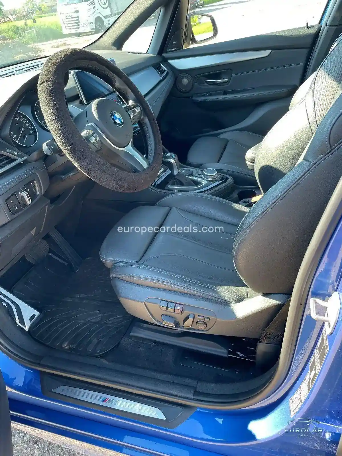 BMW 225