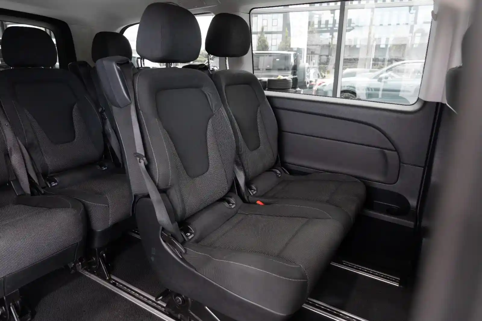 Mercedes-Benz V 200