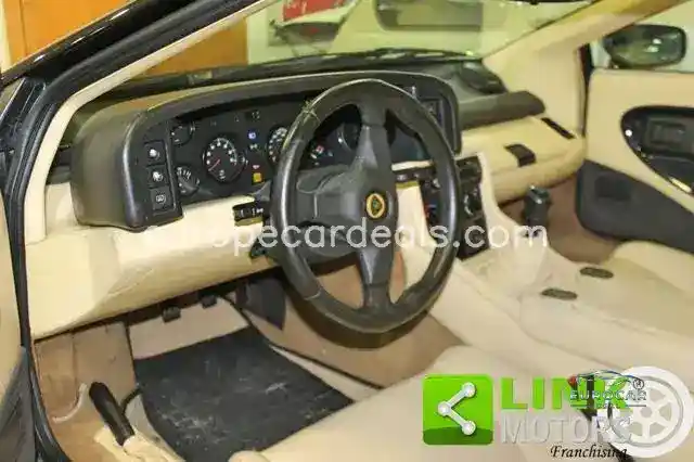 Lotus Esprit
