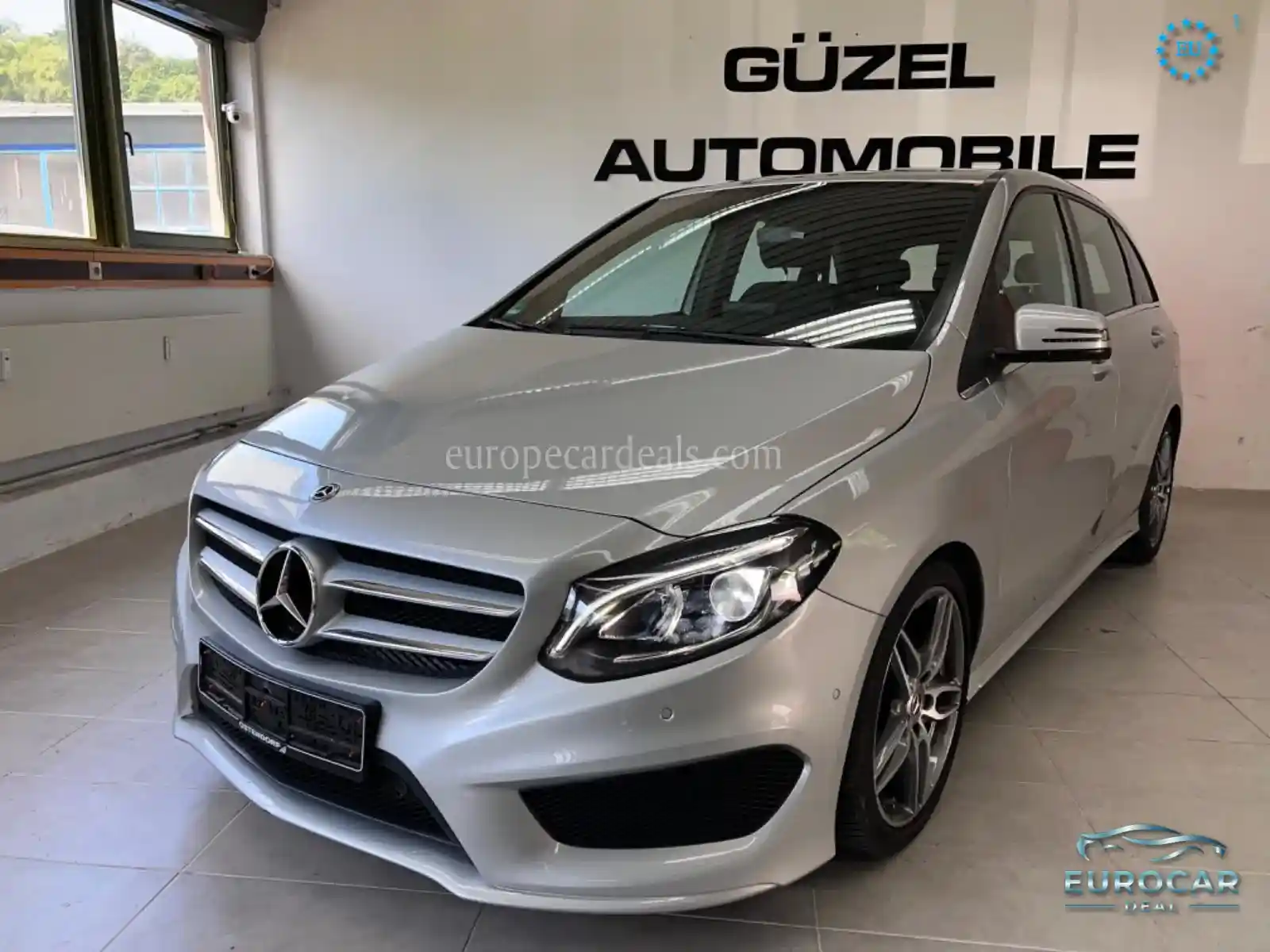 Mercedes-Benz B 180