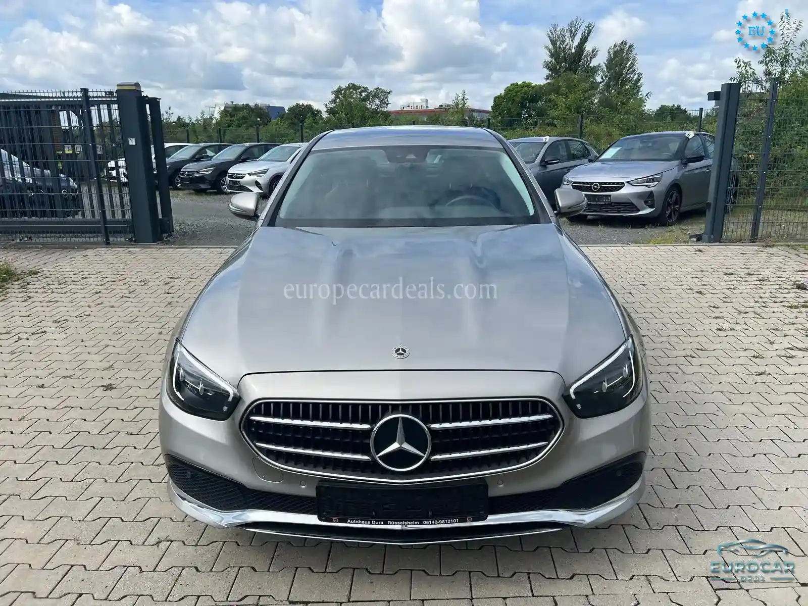 Mercedes-Benz E 220