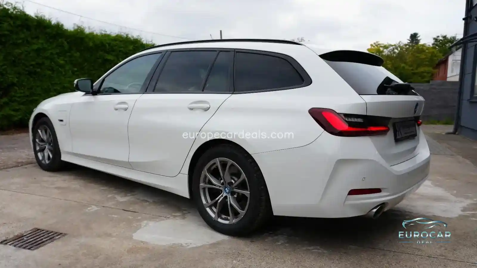 BMW 330
