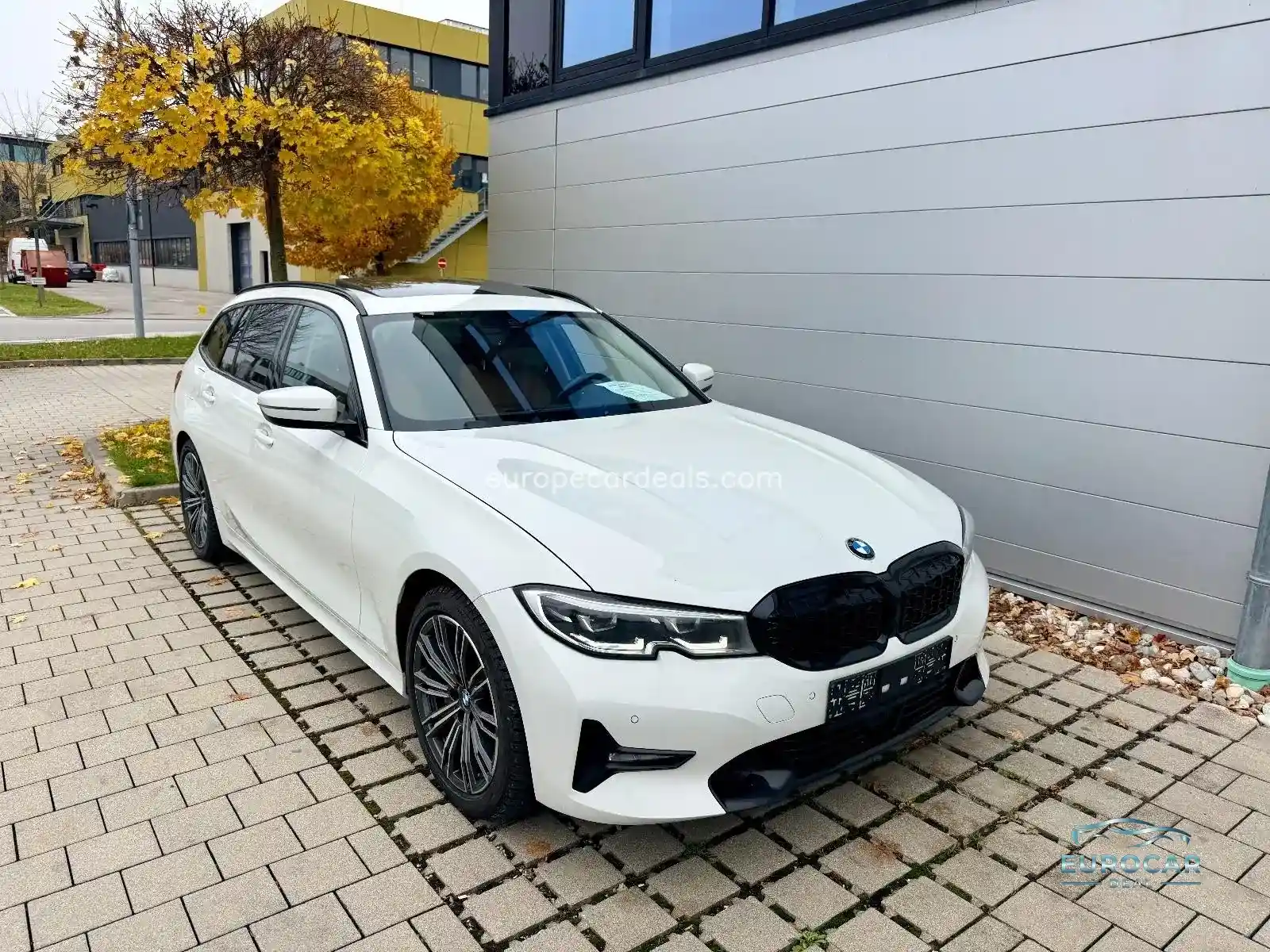 BMW 330