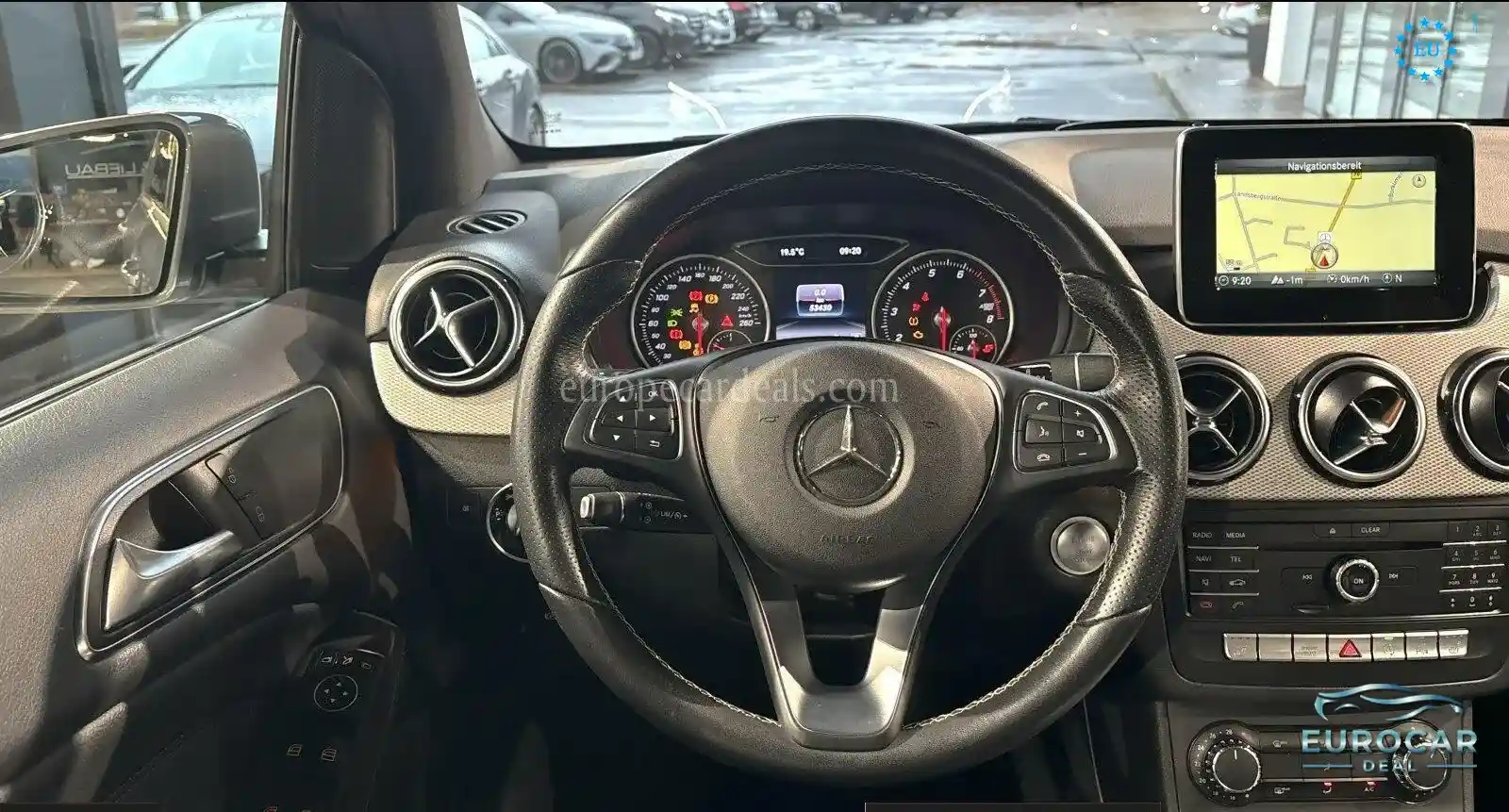 Mercedes-Benz B 180