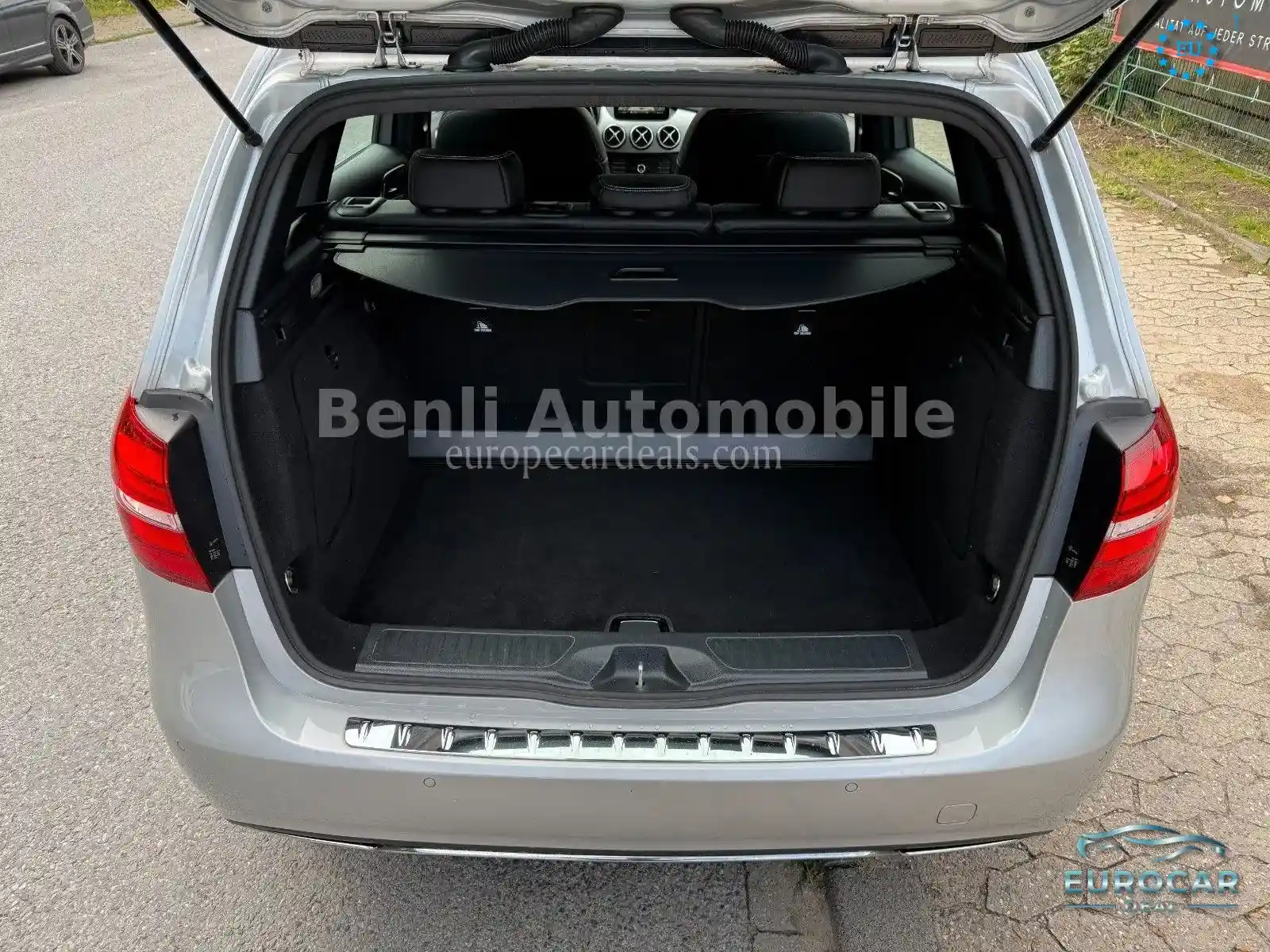 Mercedes-Benz B 200