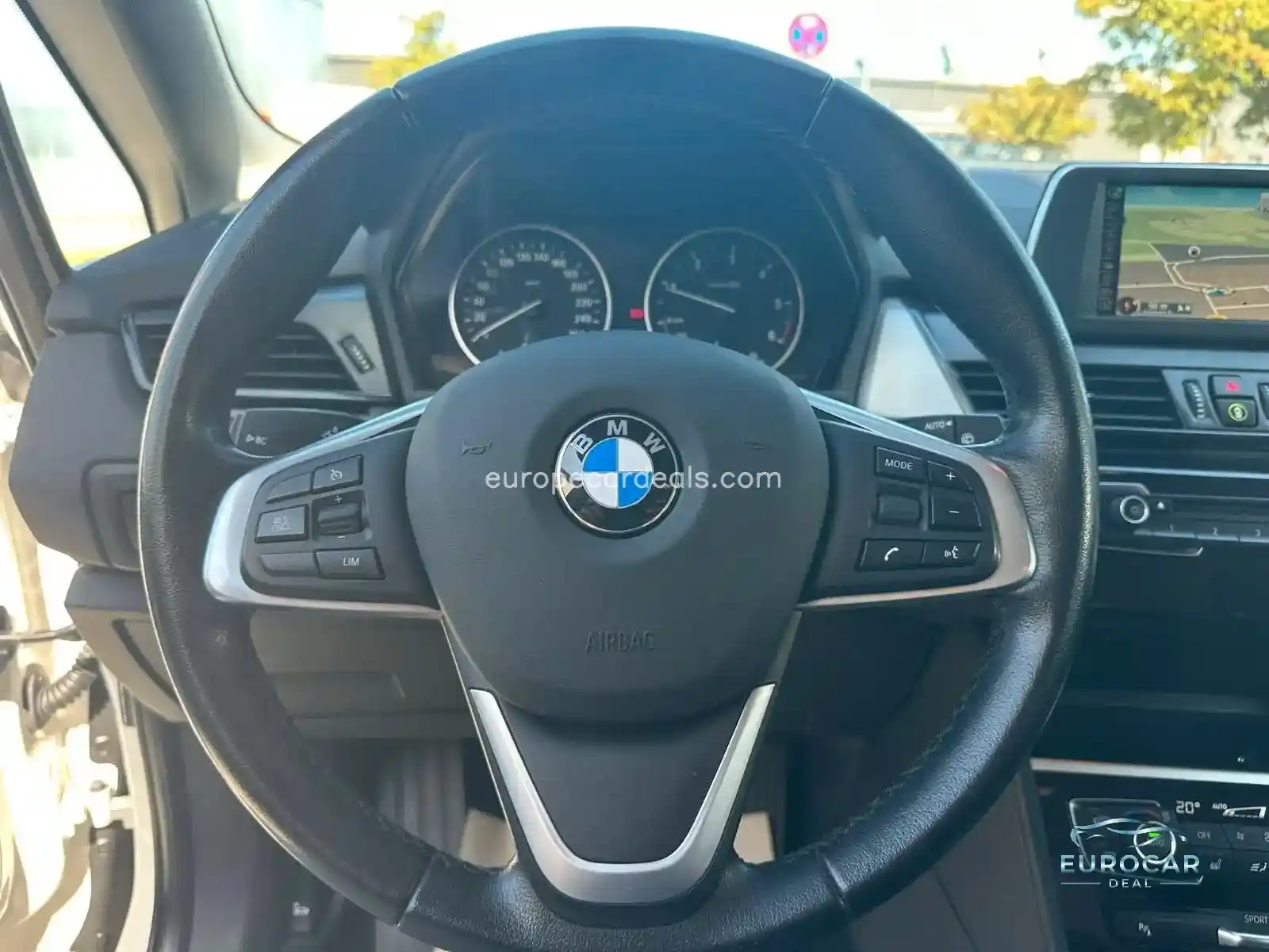 BMW 218