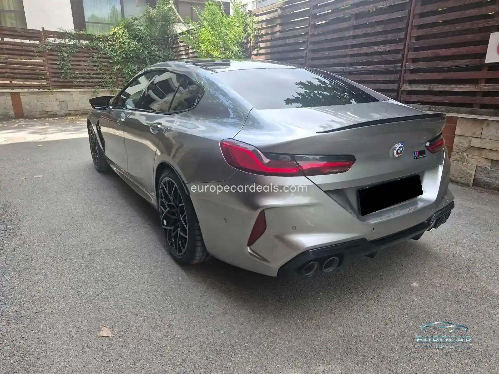 BMW M8