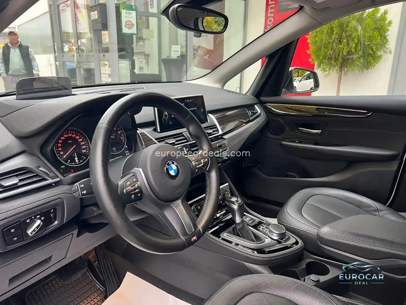 BMW 225