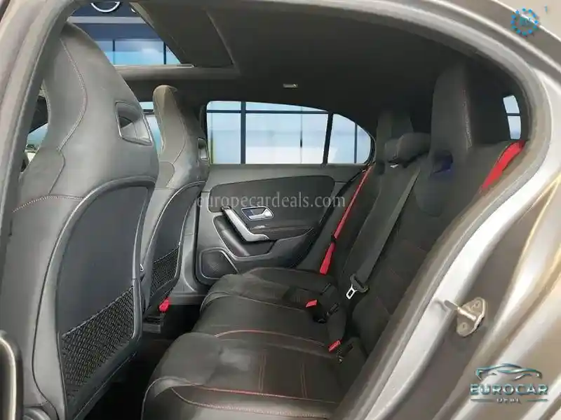 Mercedes-Benz A 35 AMG