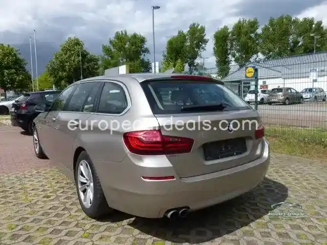 BMW 528