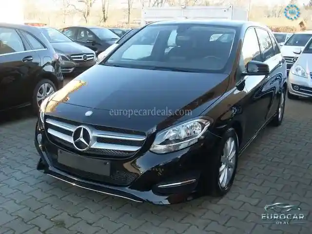 Mercedes-Benz B 180