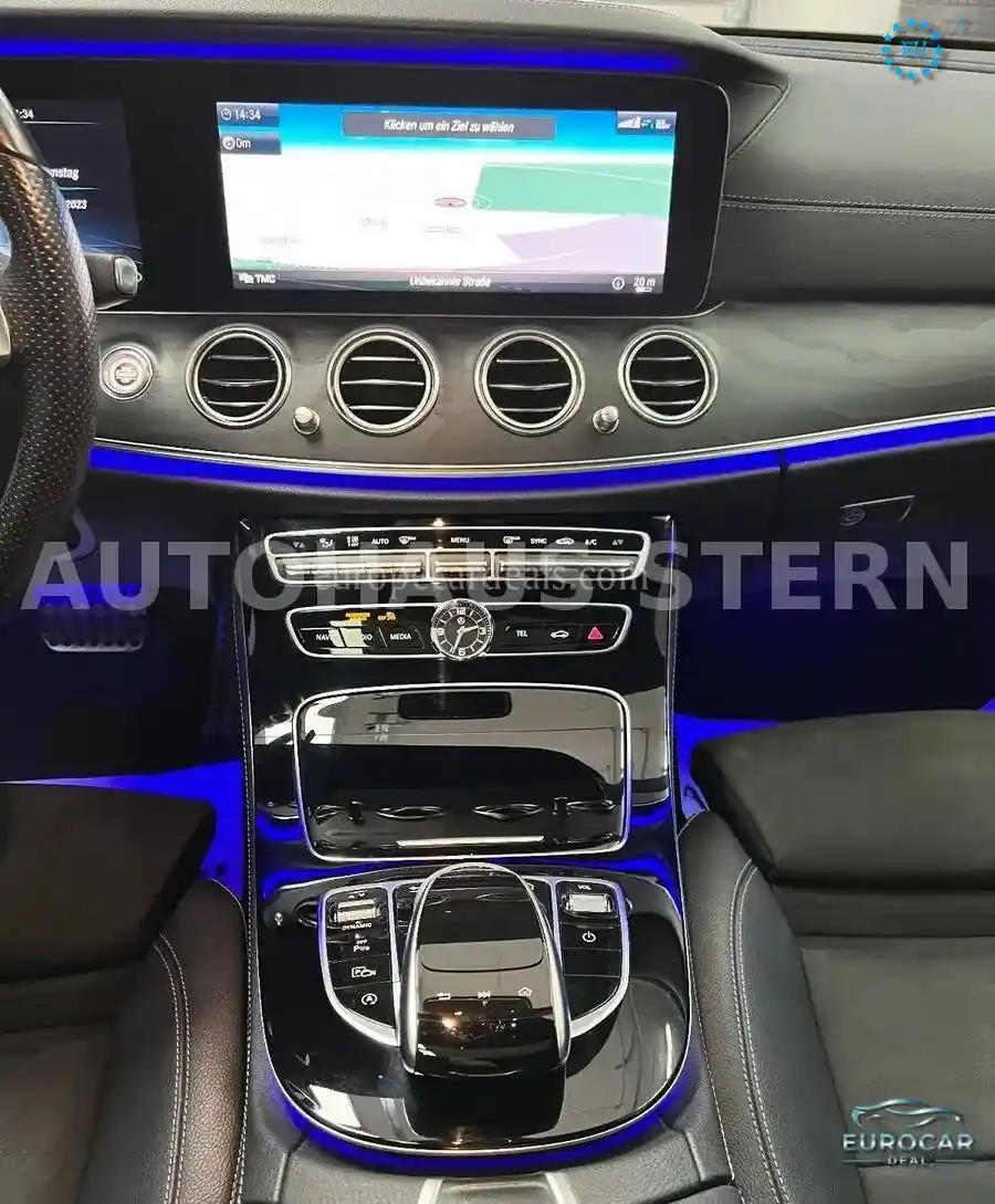 Mercedes-Benz E 300