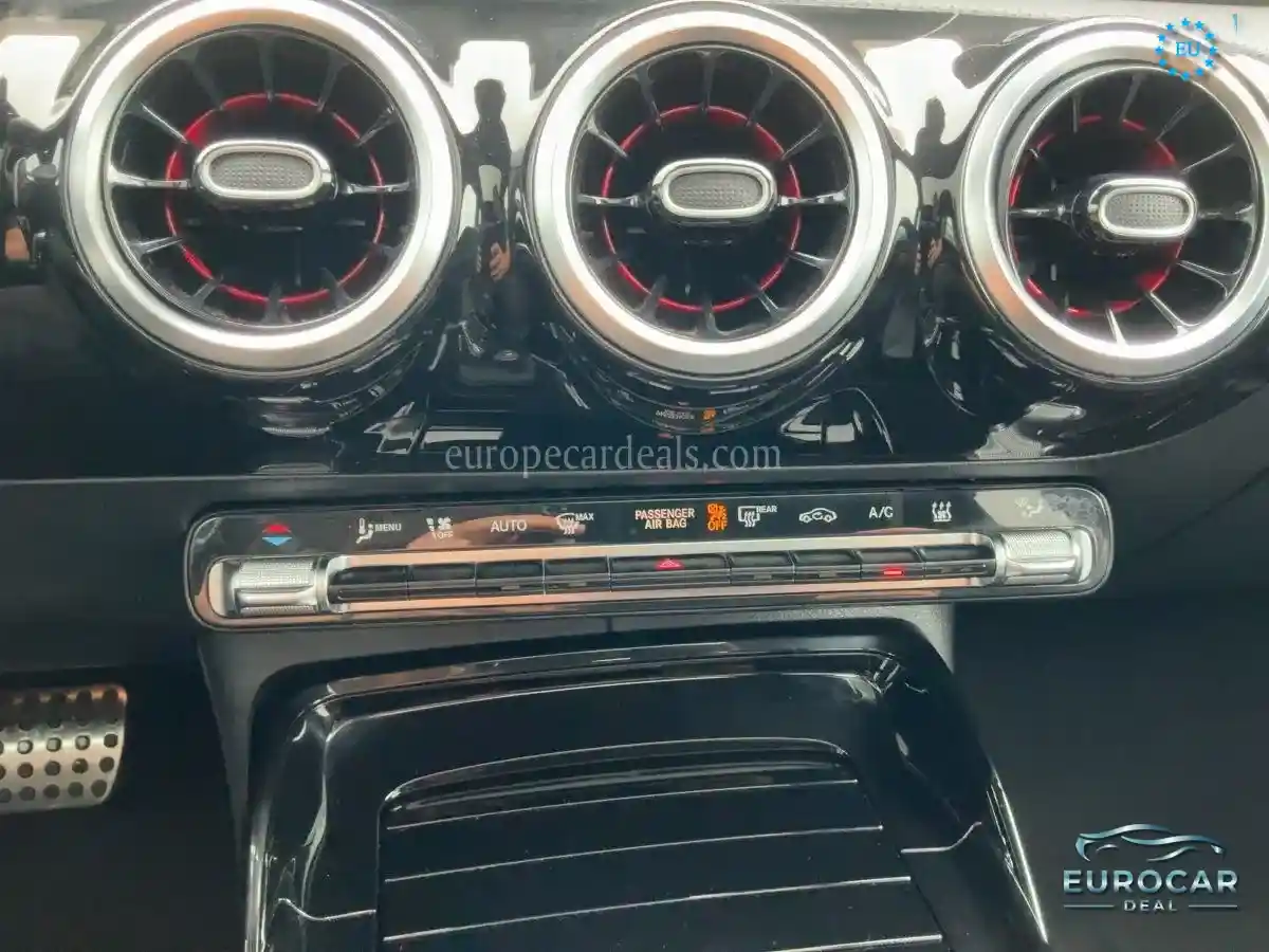 Mercedes-Benz A 35 AMG