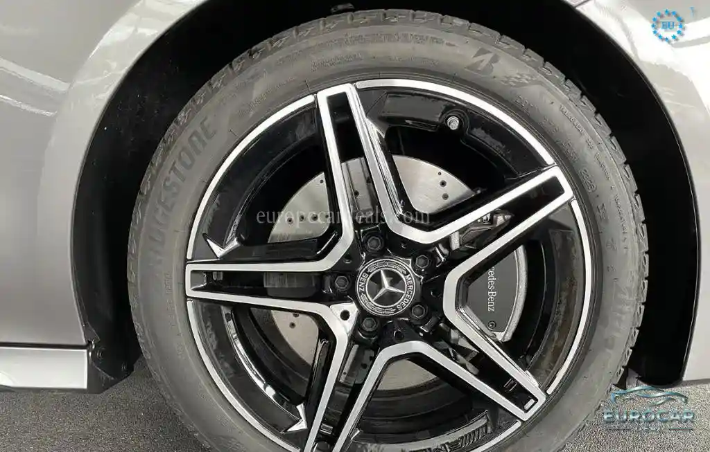 Mercedes-Benz CLA 220