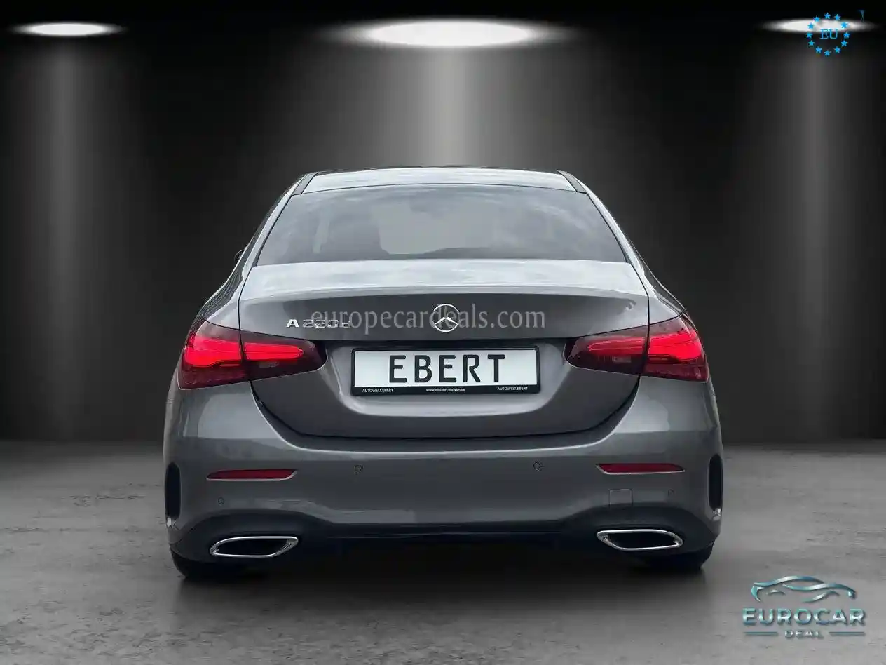 Mercedes-Benz A 220