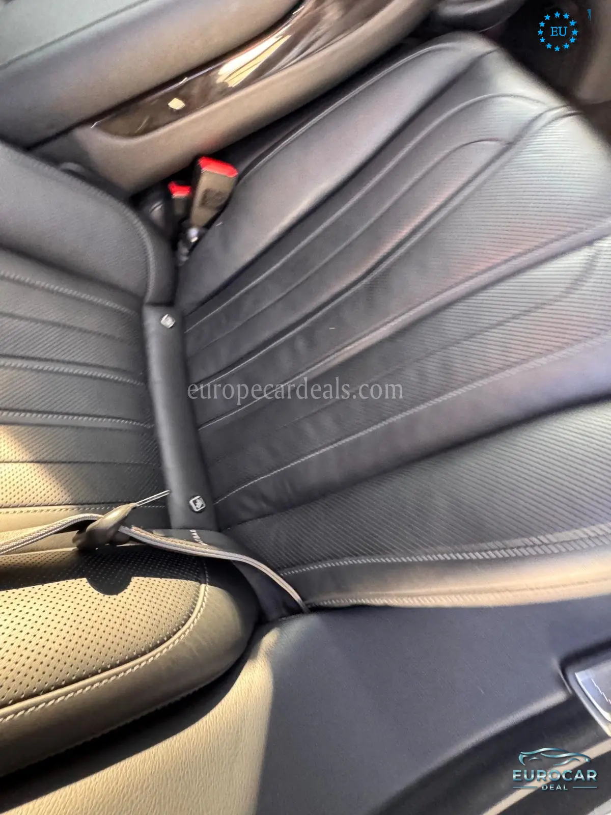 Mercedes-Benz S 560